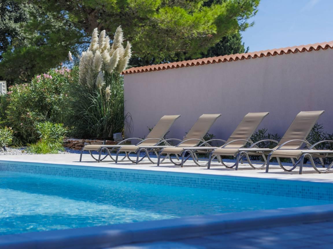 Vakantieappartement met privézwembad en zwembad in Štinjan, Kroatië voor 6 personen foto 23
