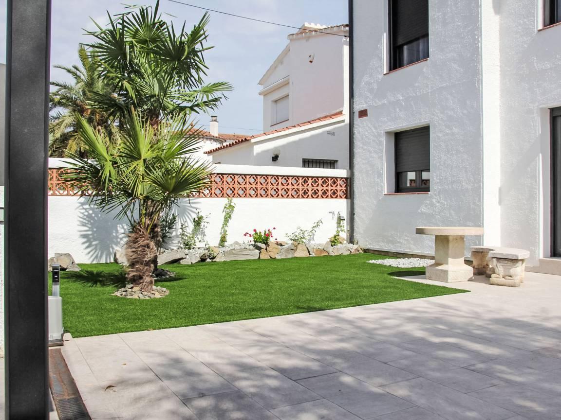 Vakantiehuis met privézwembad en zwembad in Empuriabrava, Spanje voor 6 personen foto 23