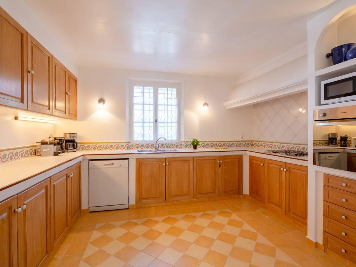 Villa Cyrnos in Sainte Maxime, Frankrijk voor 8 personen foto 19