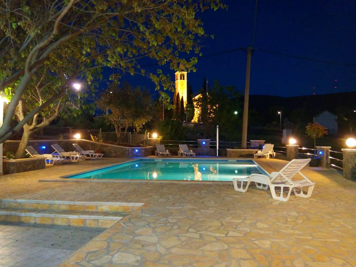Vakantievilla met privézwembad en jacuzzi in Obrovac, Kroatië voor 6 personen foto 21