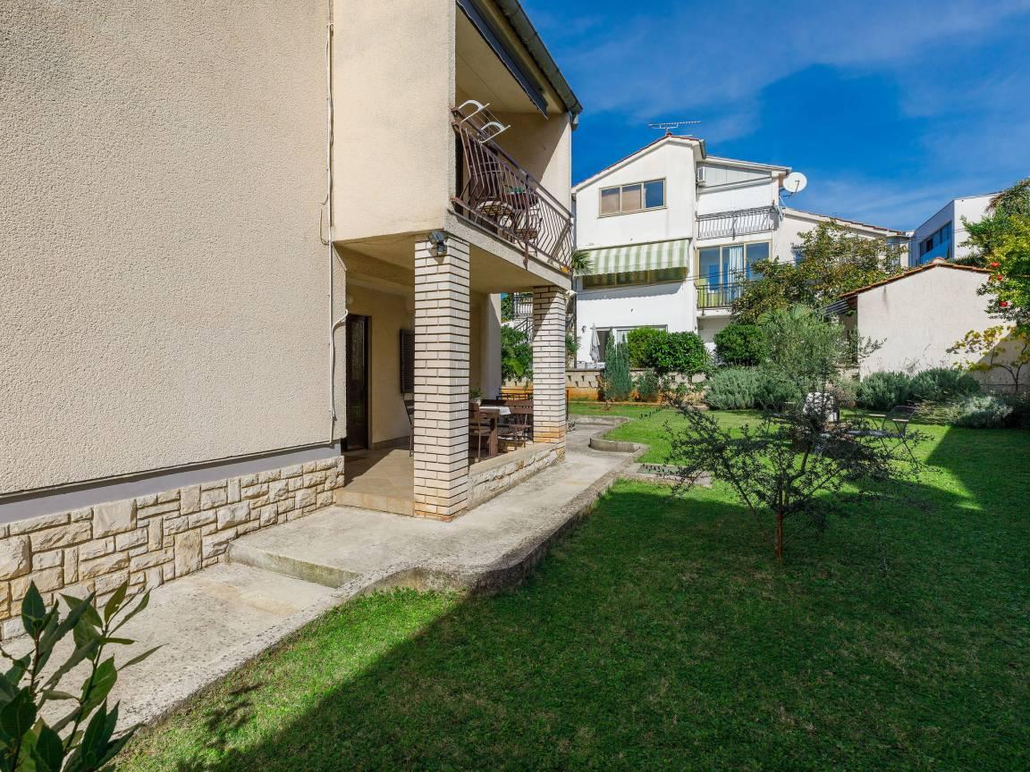 Vakantieappartement met ligging bij zee en hond toegestaan in Poreč, Kroatië voor 4 personen foto 21