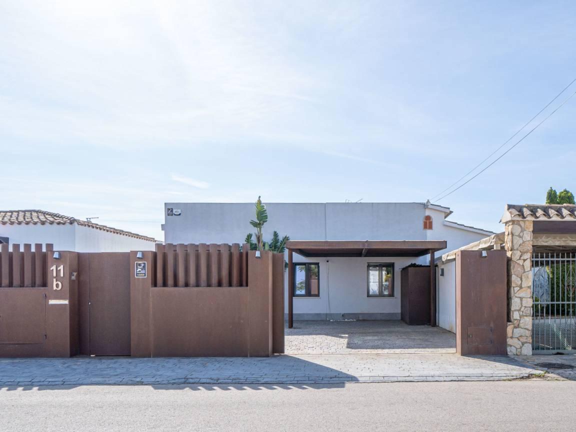 Vakantiehuis met privézwembad en zwembad in Empuriabrava, Spanje voor 5 personen foto 21