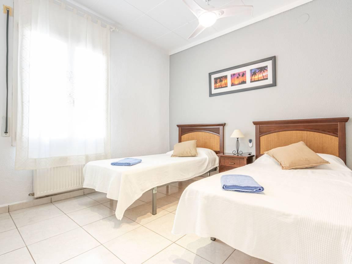 Francoli in Empuriabrava, Spanje voor 6 personen foto 20