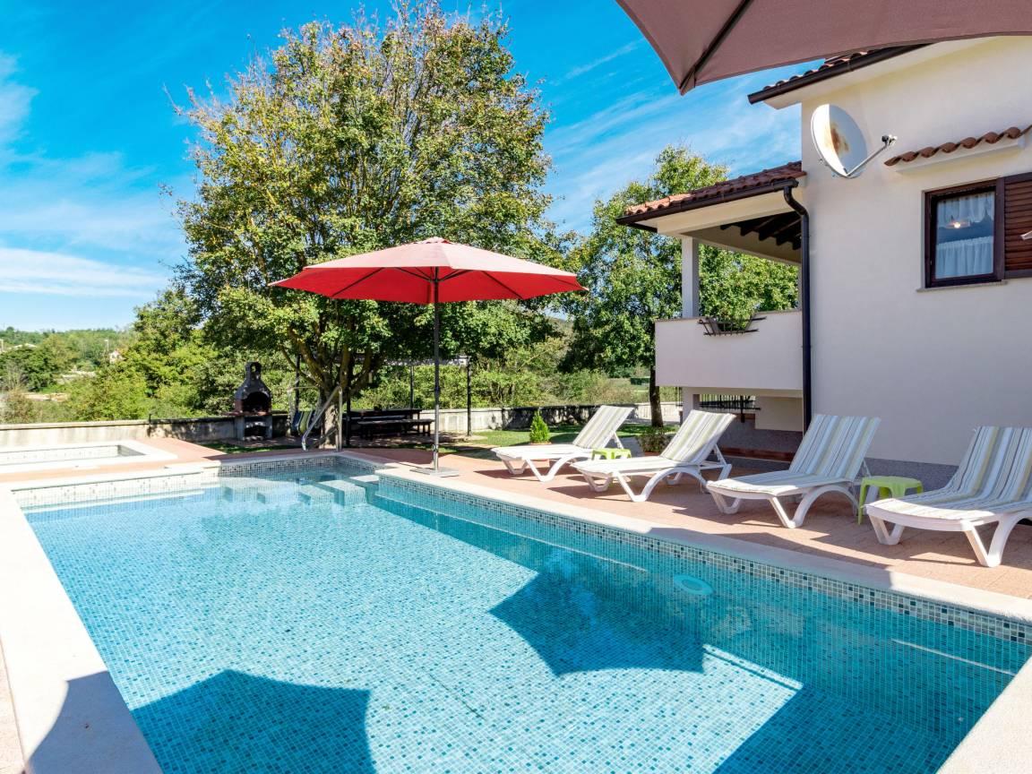 Vakantiehuis met privézwembad en zwembad in Motovun, Kroatië voor 8 personen foto 23