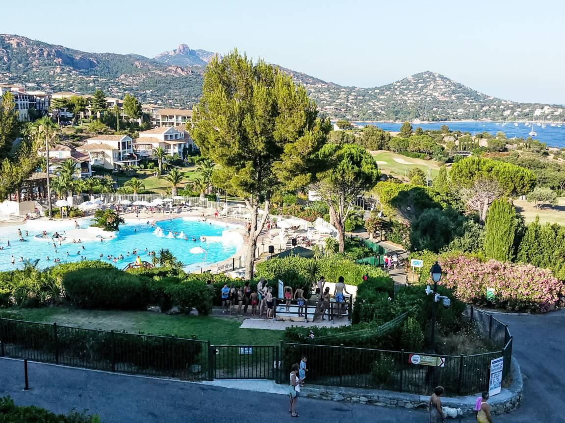 L'Esquinade met 1 slaapkamer en zwembad in Agay Village Cap Esterel, Frankrijk voor 4 personen foto 18