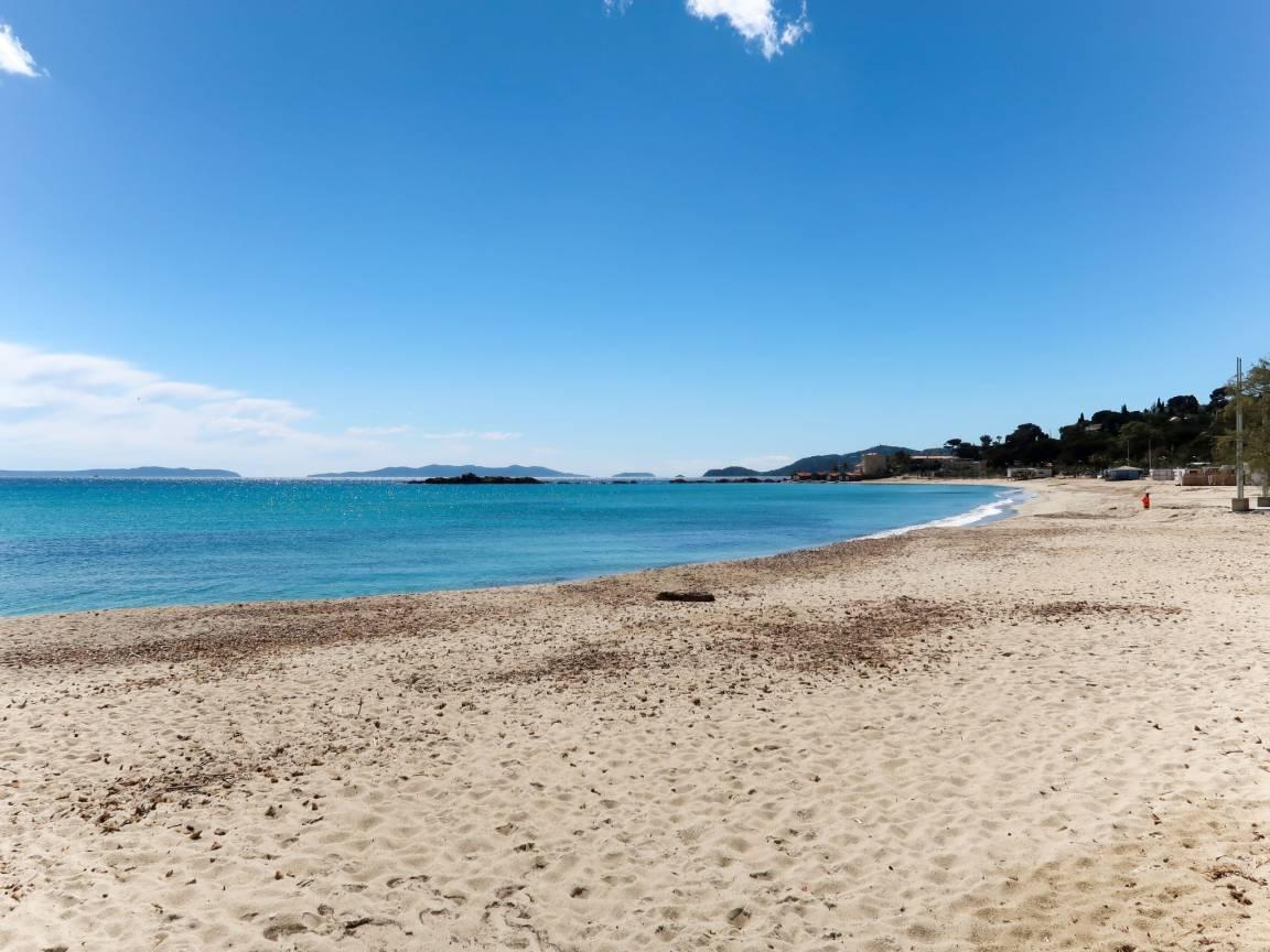 Le Domaine d'Azur met 1 slaapkamer en zwembad in Le Lavandou, Frankrijk voor 4 personen foto 23