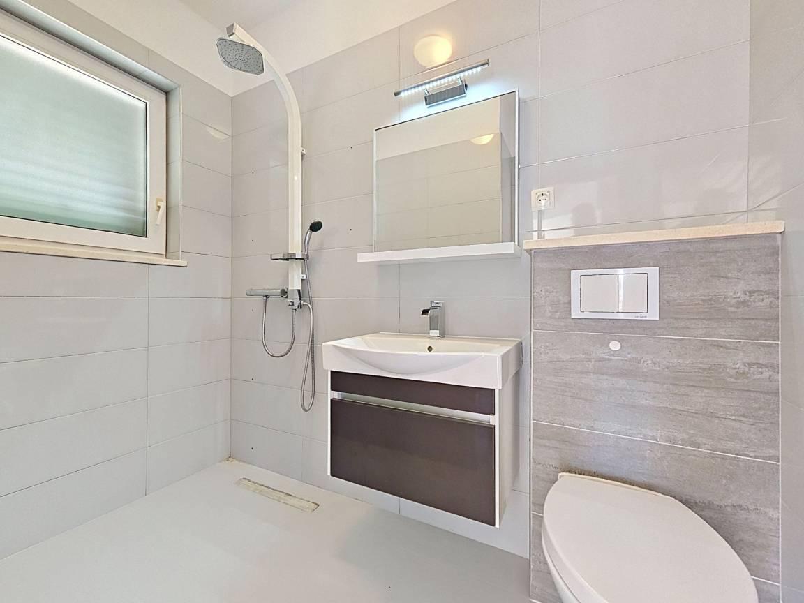 Villa Andjelka met 2 slaapkamers, 2 badkamers en sauna in Trogir/Okrug Gornji, Kroatië voor 4 personen foto 21