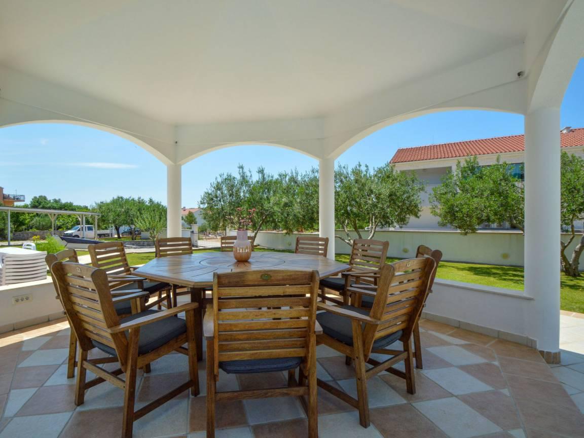 Vakantieappartement met zwembad en ligging bij zee in Vodice/Tribunj, Kroatië voor 4 personen foto 25