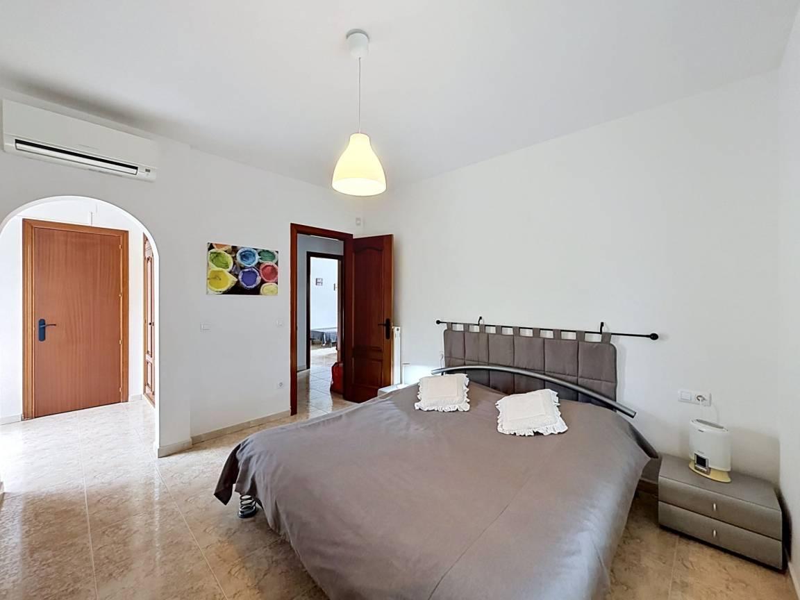 Requesens in Empuriabrava, Spanje voor 6 personen foto 19