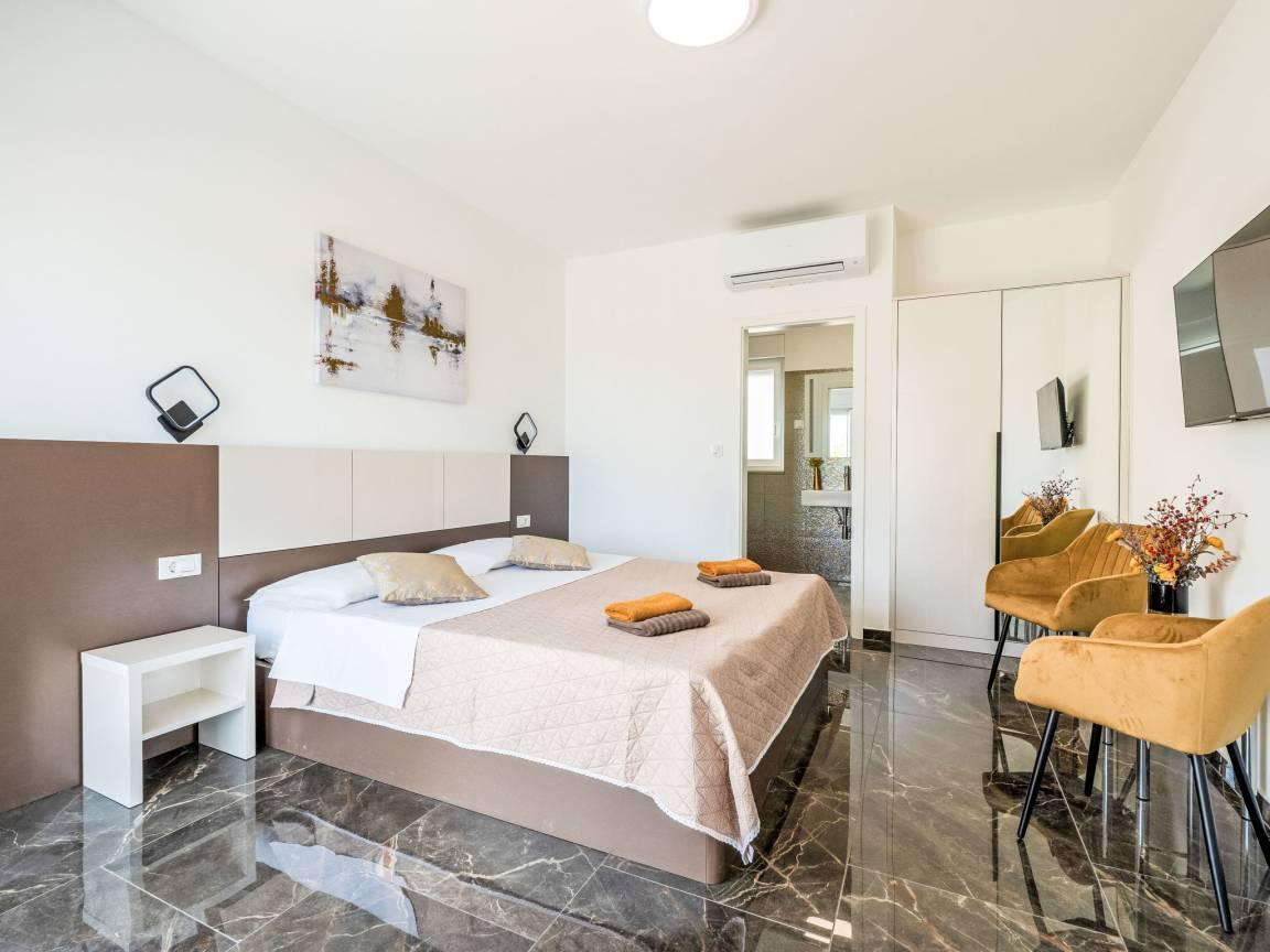 Vakantievilla met privézwembad en zeezicht in Pula/Krnica, Kroatië voor 7 personen foto 19