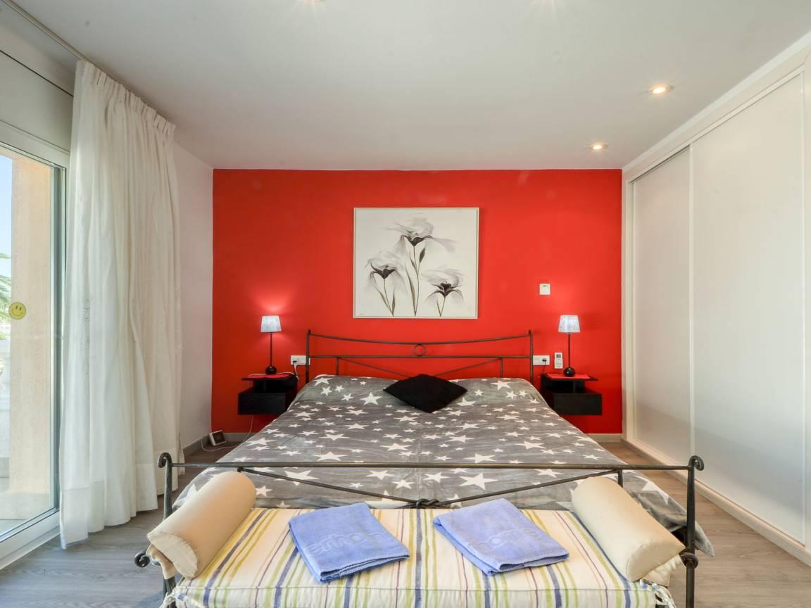 Llobregat 41b in Empuriabrava, Spanje voor 8 personen foto 21