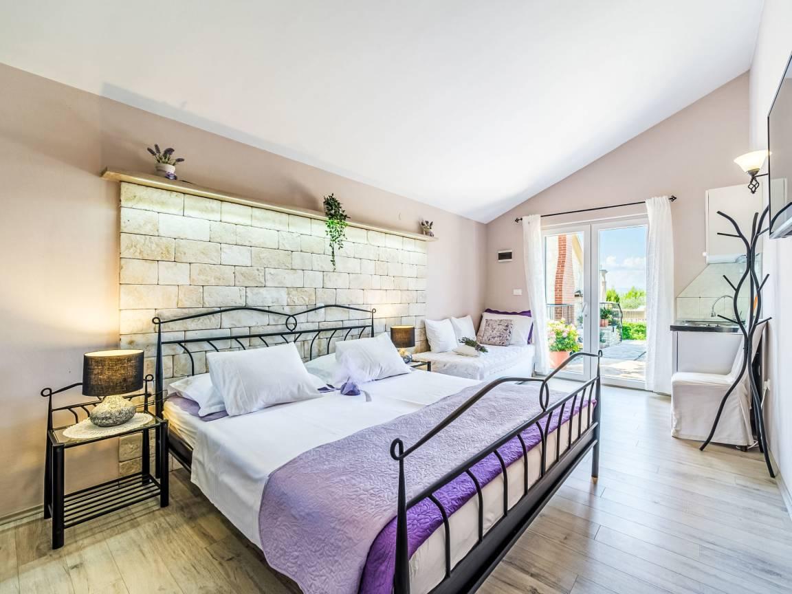 Villa Mutnik in Brač/Supetar, Kroatië voor 10 personen foto 18