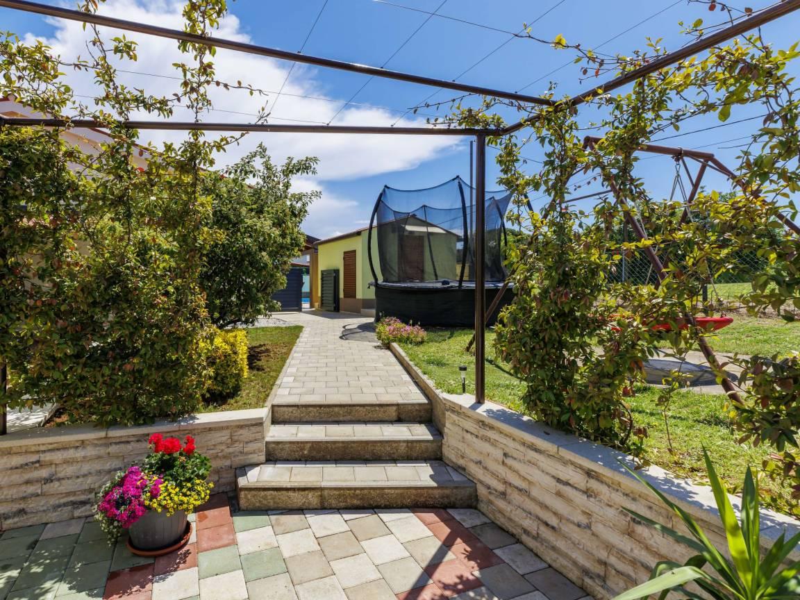 Vakantiehuis met privézwembad en zwembad in Štinjan, Kroatië voor 4 personen foto 23