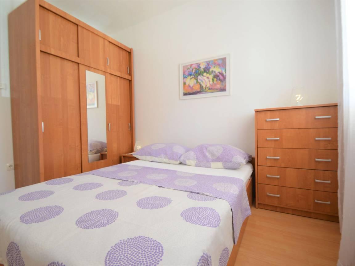 Vakantiehuis met privézwembad en zwembad in Bilice, Kroatië voor 5 personen foto 24