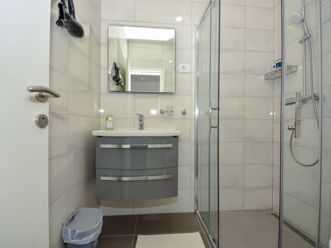 Vakantieappartement met privézwembad en zwembad in Pašman/Pašman, Kroatië voor 6 personen foto 19