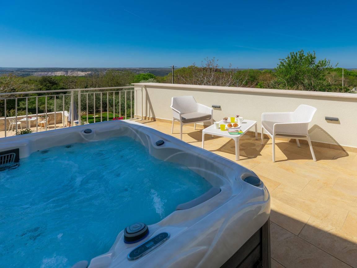 Vakantievilla met privézwembad en jacuzzi in Rabac/Sveti Lovreč Labinski, Kroatië voor 7 personen foto 19