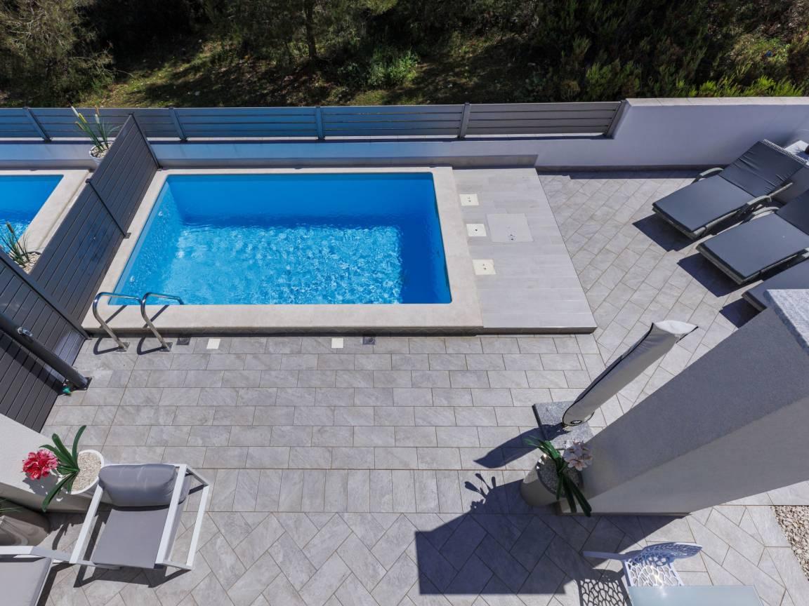 Vakantievilla met privézwembad en zwembad in Medulin/Ližnjan, Kroatië voor 6 personen foto 25
