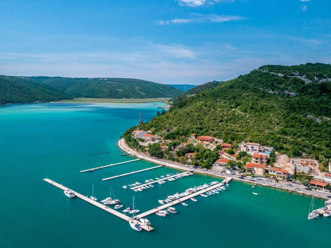 Vakantieappartement met ligging bij zee en ligging bij een meer in Trget, Kroatië voor 5 personen foto 24