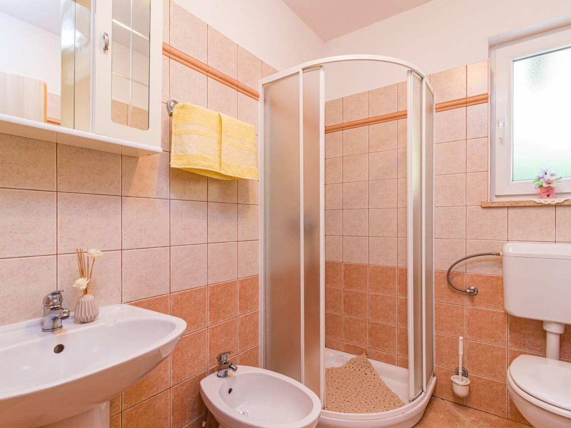 Vakantiehuis met privézwembad en zwembad in Poreč, Kroatië voor 8 personen foto 20