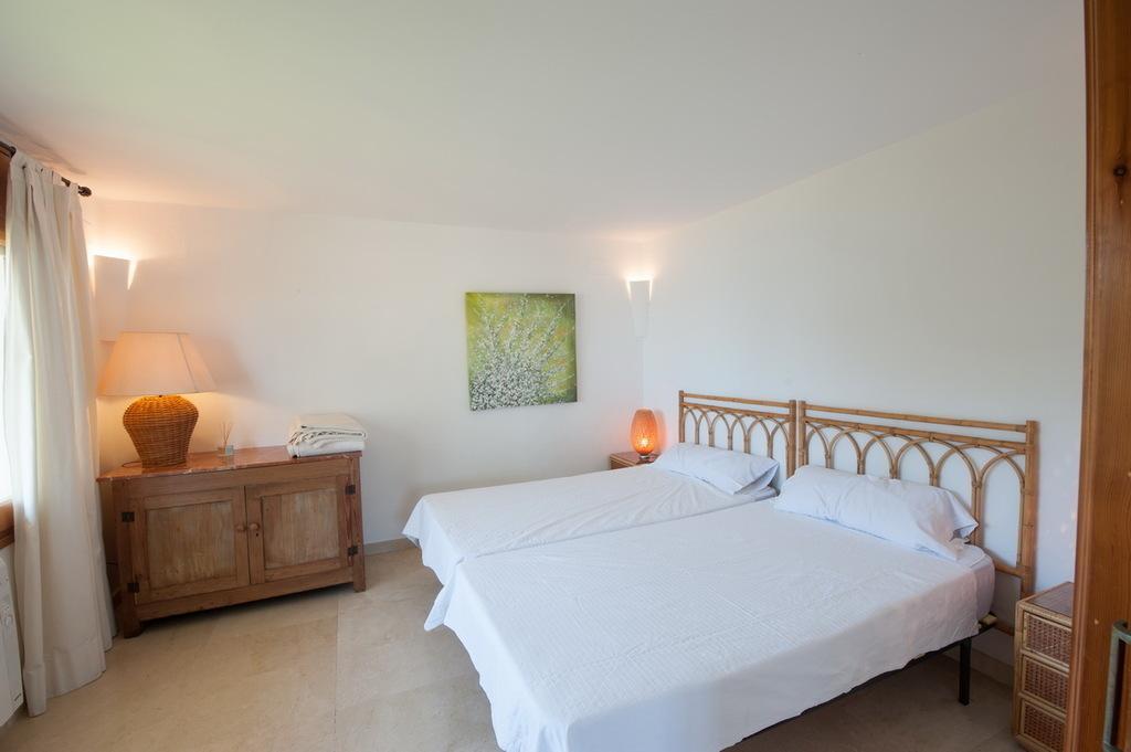 185 - B-525 Villa Victoria Prachtige ruime villa in Begur, Spanje voor 8 personen foto 30