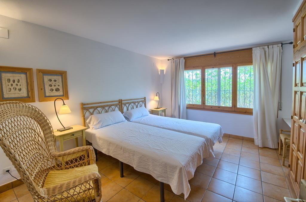 185 - B-525 Villa Victoria Prachtige ruime villa in Begur, Spanje voor 8 personen foto 33