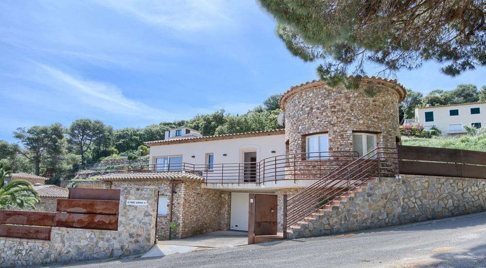 5333 - B-725 Villa Tulipan Prachtige villa voor acht personen, gelegen op minder dan in Begur, Spanje voor 8 personen foto 24
