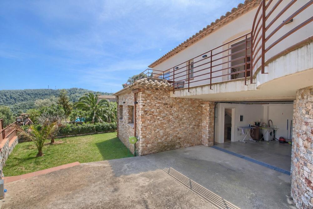5333 - B-725 Villa Tulipan Prachtige villa voor acht personen, gelegen op minder dan in Begur, Spanje voor 8 personen foto 23