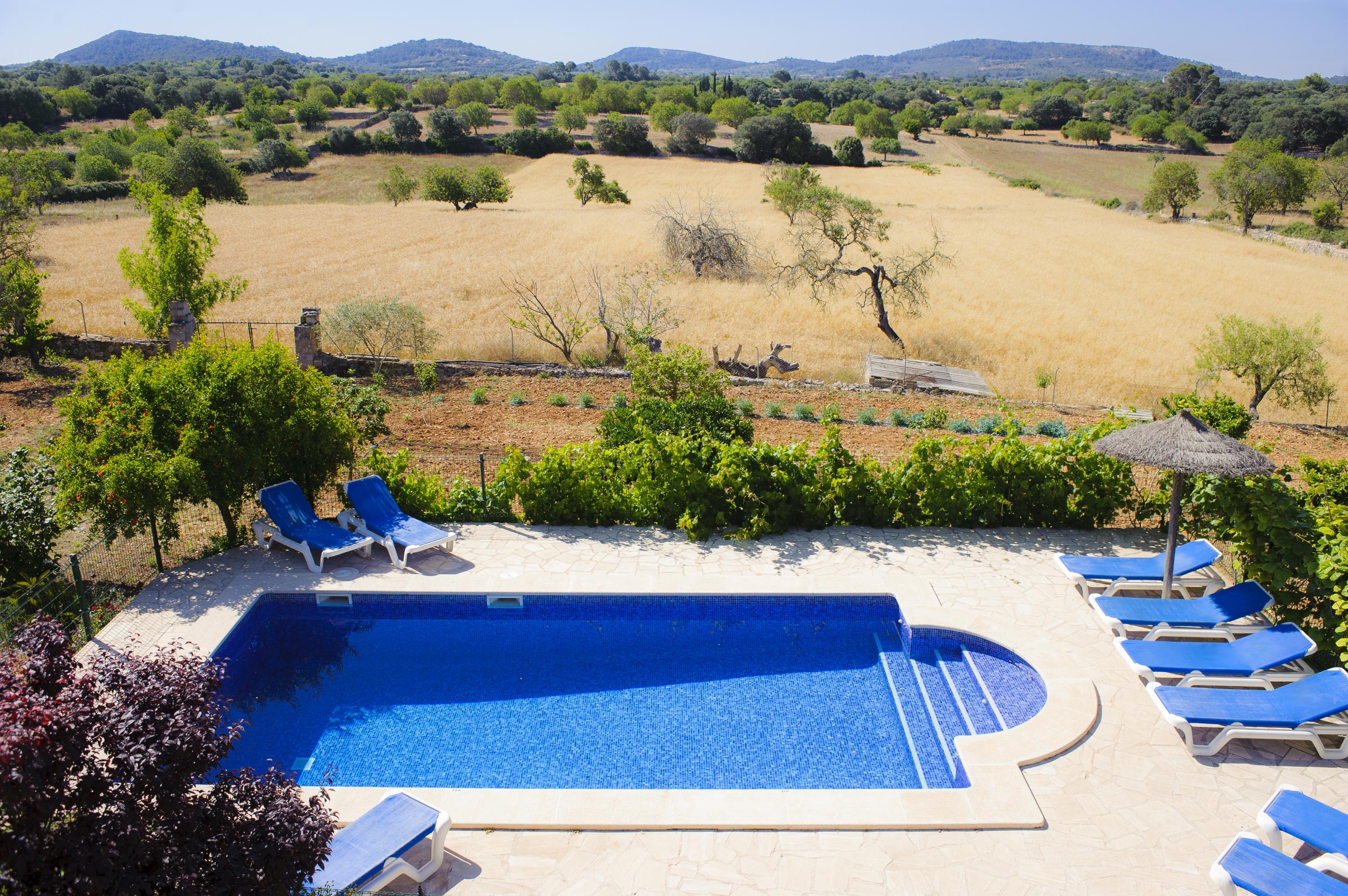 Villa Cas Concos - Prachtig en zeer rustig gelegen villa in het zui in Cala D Or, Spanje voor 9 personen foto 5