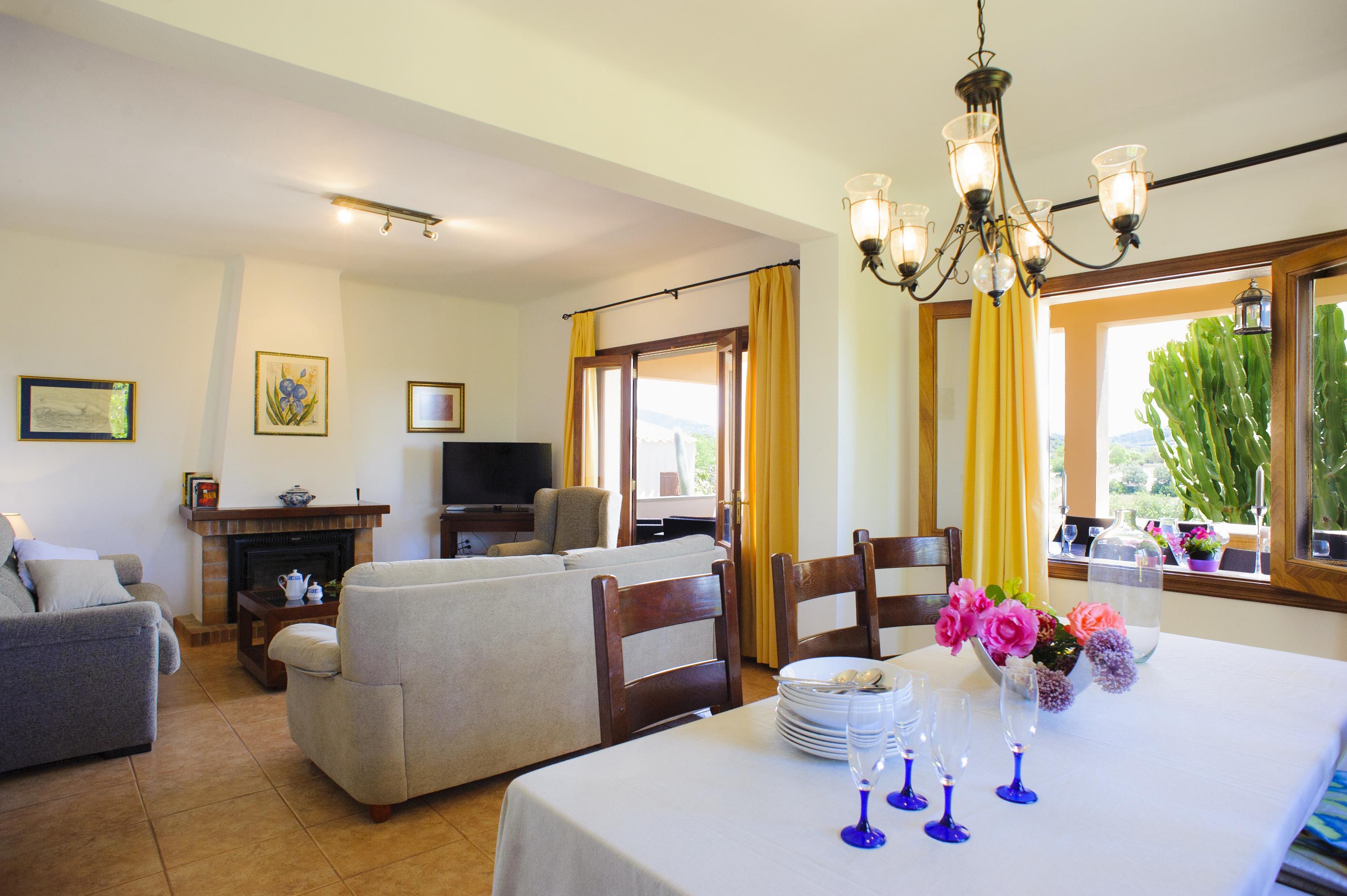 Villa Cas Concos - Prachtig en zeer rustig gelegen villa in het zui in Cala D Or, Spanje voor 9 personen foto 13