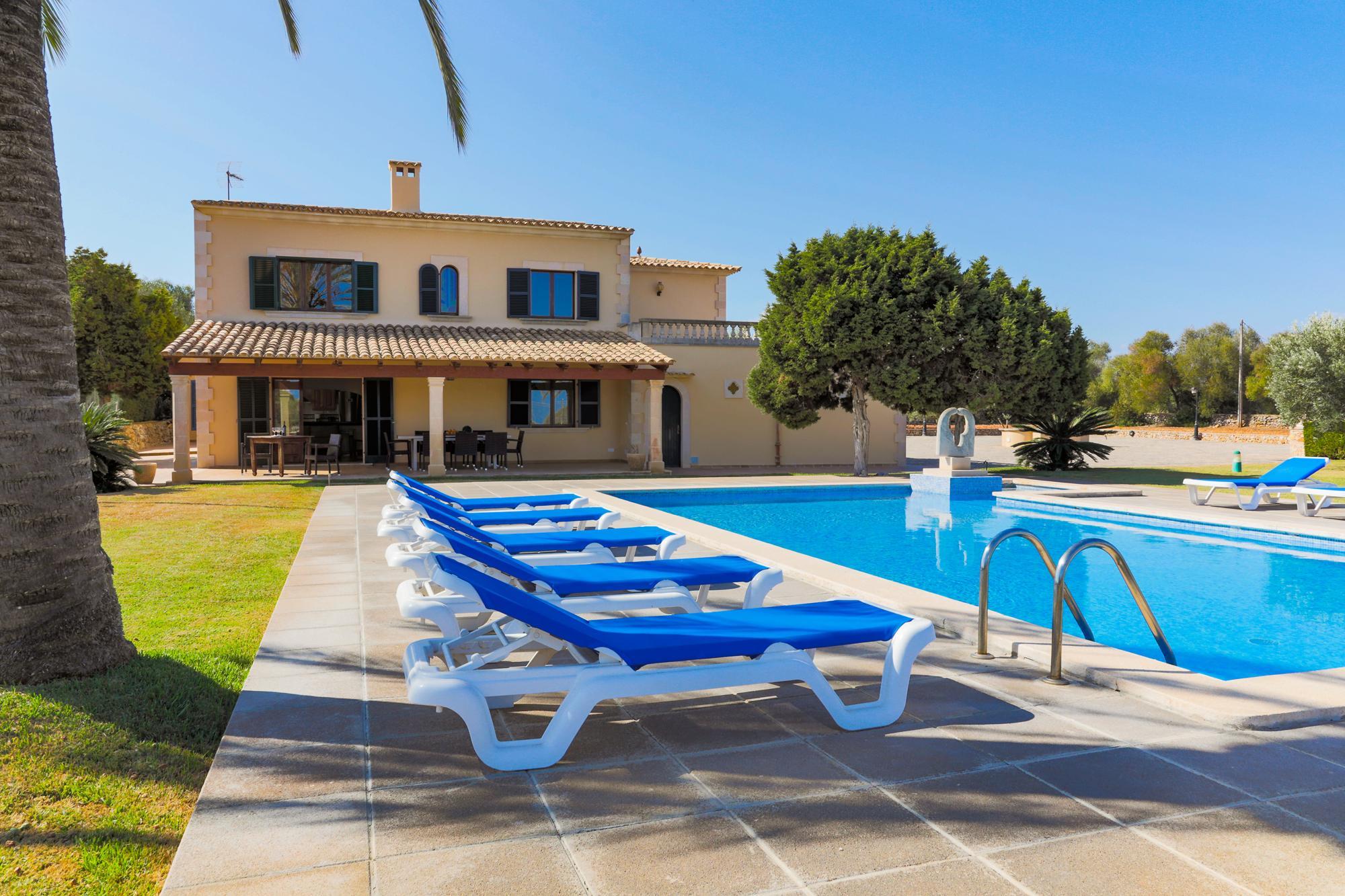 Villa Mitjana - Grote. villa op Mallorca met privé tennisba in Cala D Or, Spanje voor 10 personen foto 8