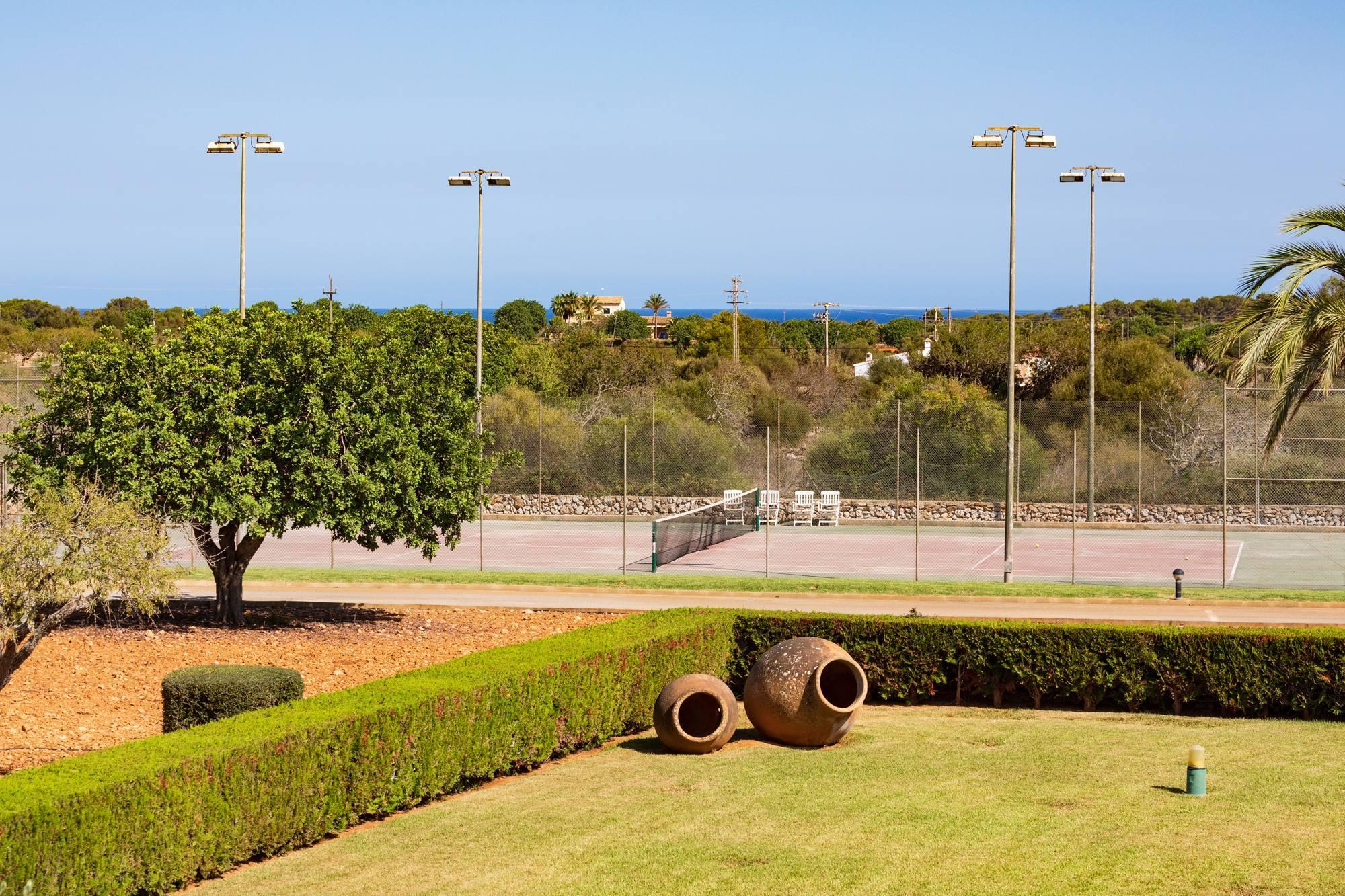 Villa Mitjana - Grote. villa op Mallorca met privé tennisba in Cala D Or, Spanje voor 10 personen foto 5