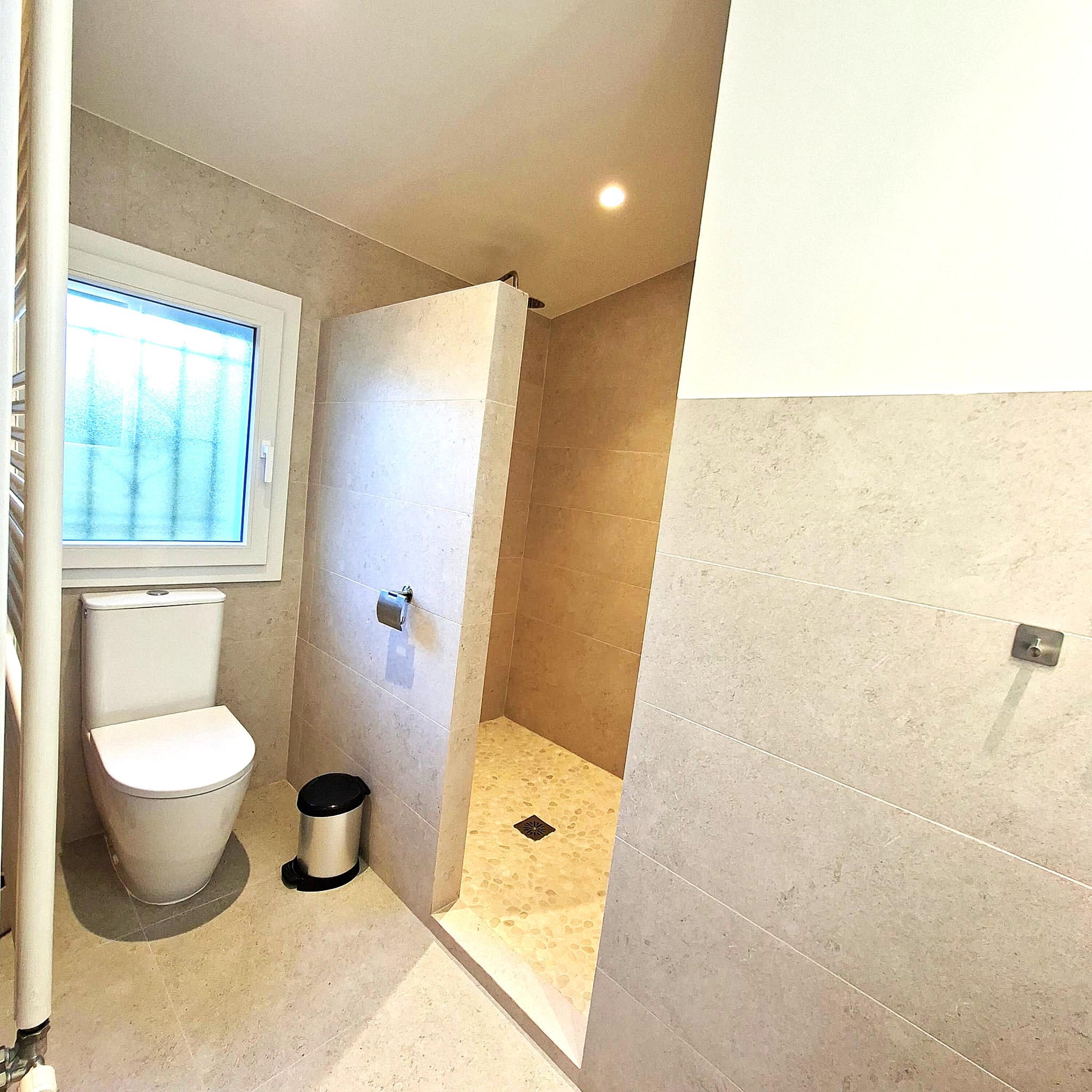 7988 - Casa Fleur Deze vrijstaande woning ligt in de wijk Residencial de Begur en is in Begur, Spanje voor 11 personen foto 22