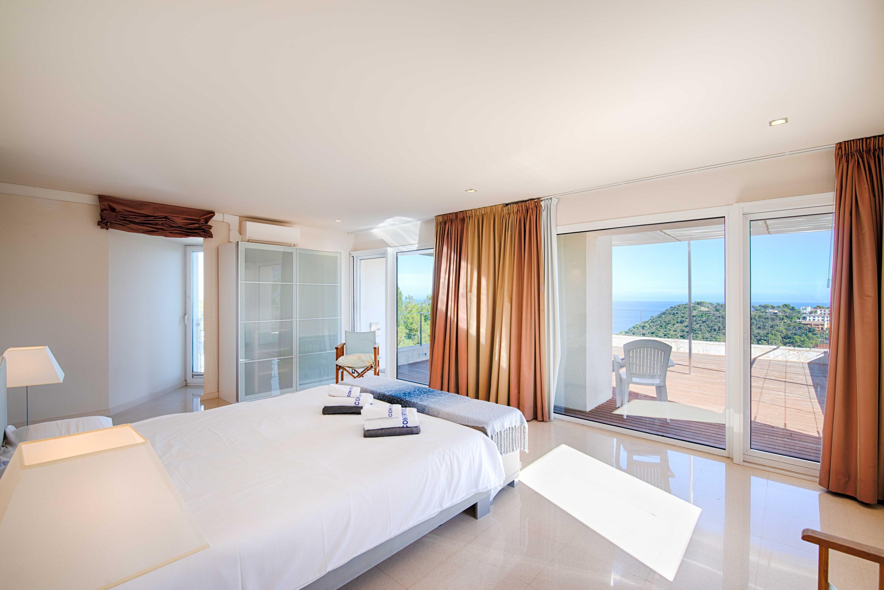 Casa Monica 8p - Luxe woning in Begur, Spanje voor 8 personen foto 47