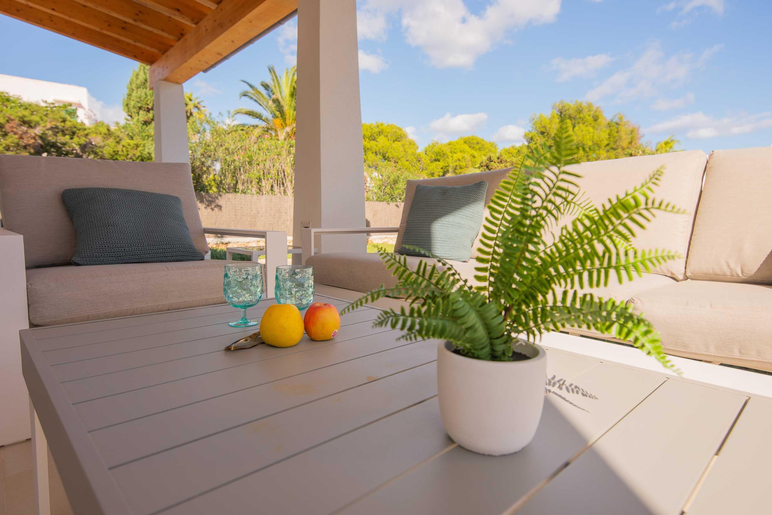 Villa Menorca - Moderne, ruime en rustig gelegen. villa in Cala D Or, Spanje voor 8 personen foto 16