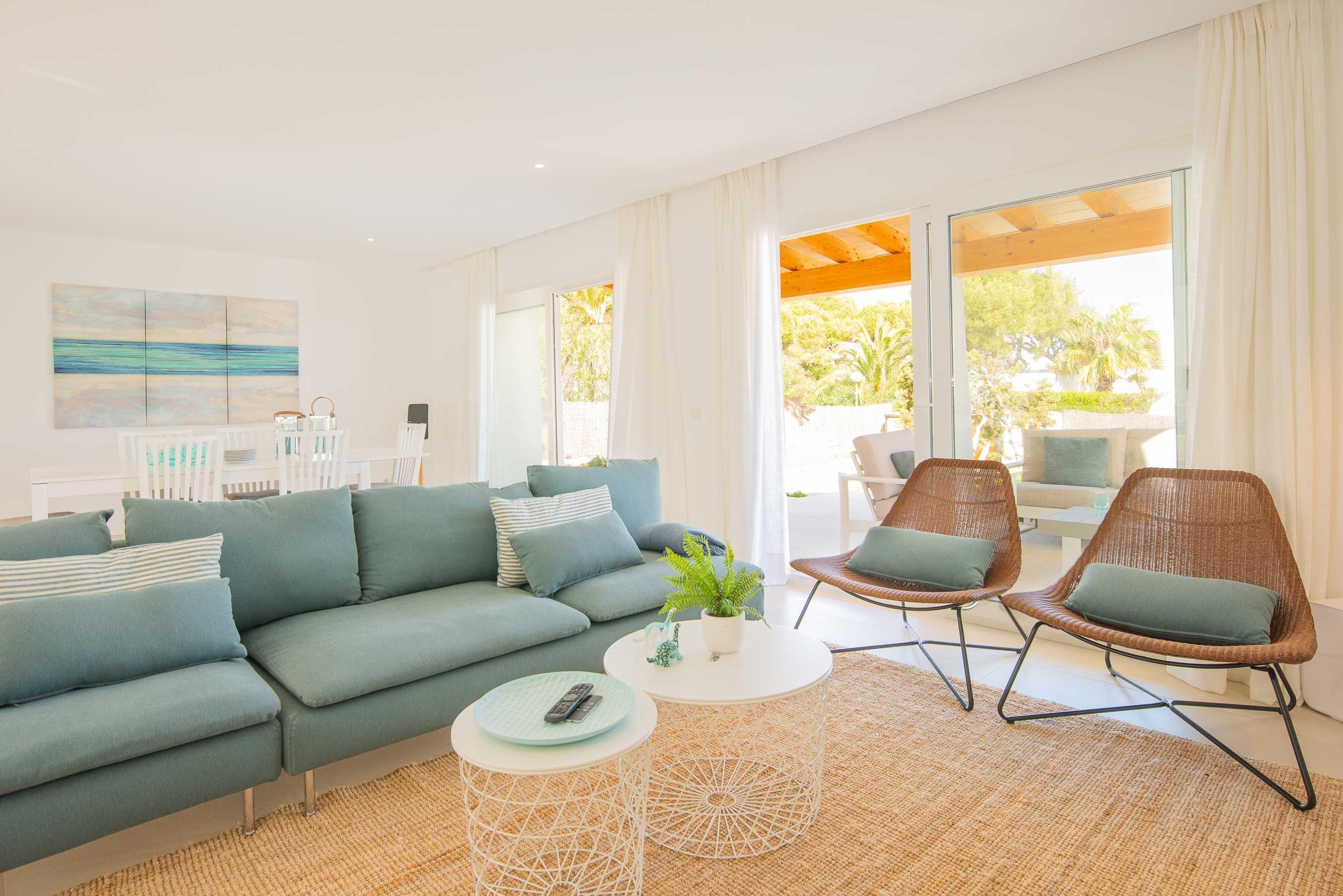 Villa Menorca - Moderne, ruime en rustig gelegen. villa in Cala D Or, Spanje voor 8 personen foto 19