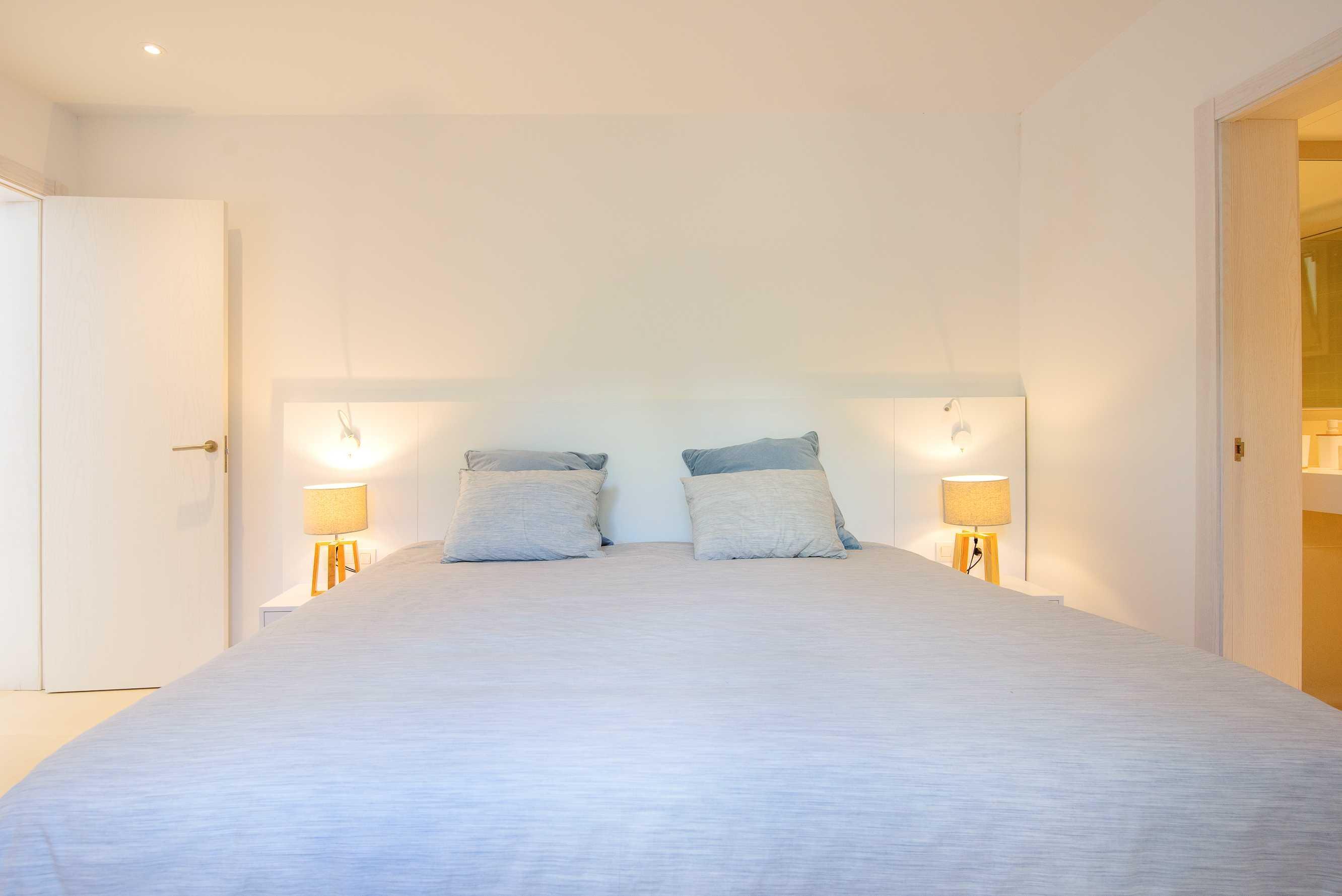 Villa Menorca - Moderne, ruime en rustig gelegen. villa in Cala D Or, Spanje voor 8 personen foto 36