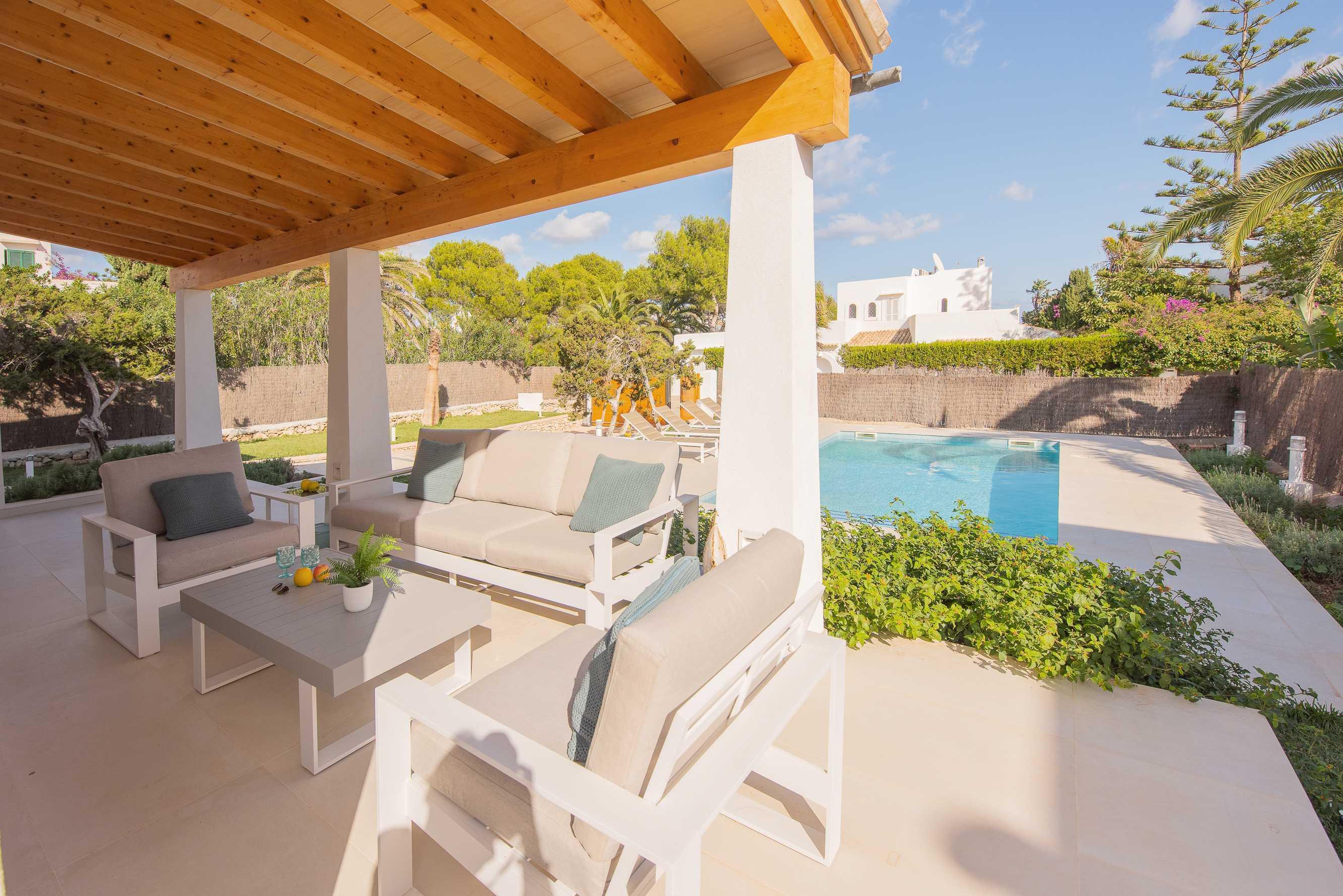Villa Menorca - Moderne, ruime en rustig gelegen. villa in Cala D Or, Spanje voor 8 personen foto 6