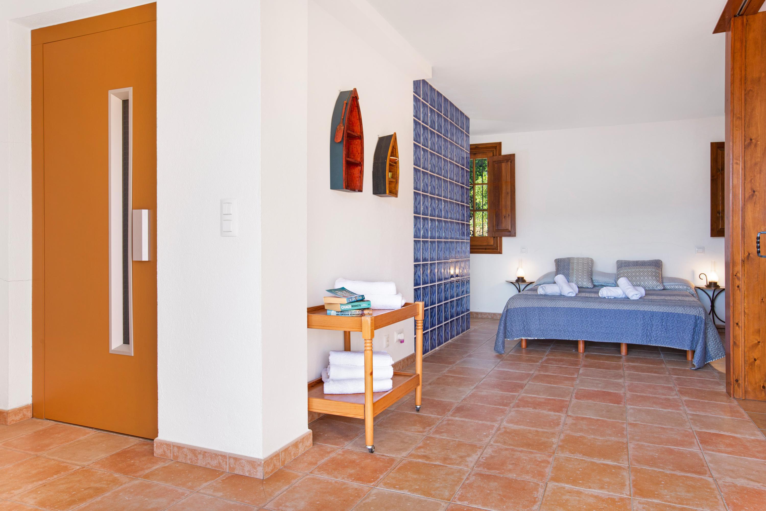 804 - Villa Esquer Dit ruime vakantiehuis in Llafranc, Spanje voor 12 personen foto 33