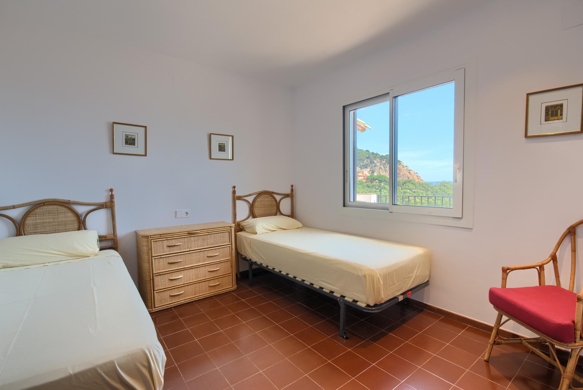 7010 - Casa Cala Nostra Casa Cala Nostra is een zeer smaakvol ingerichte in Tamariu, Spanje voor 6 personen foto 27