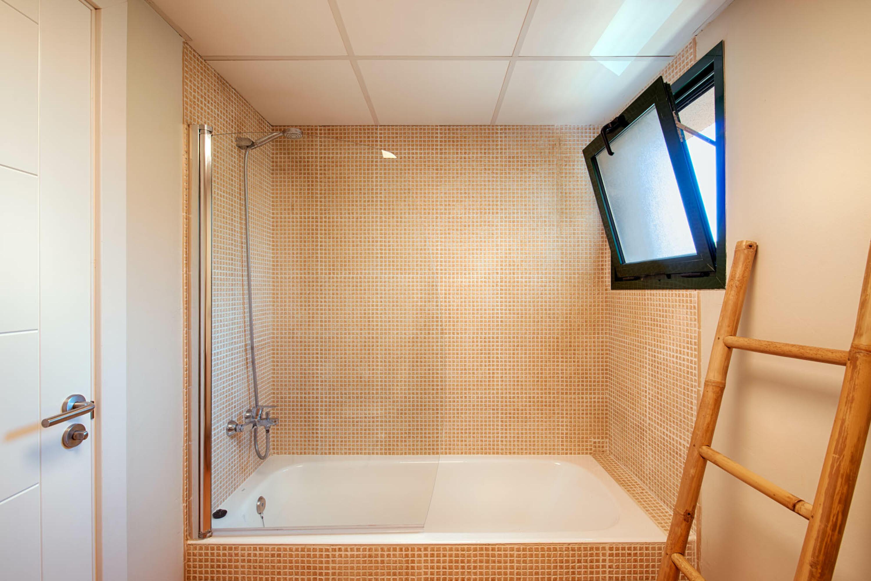CV512 - Casa Joaquim Deze woning/appartement is splinternieuw opgeleverd in 2022 in Begur, Spanje voor 6 personen foto 32