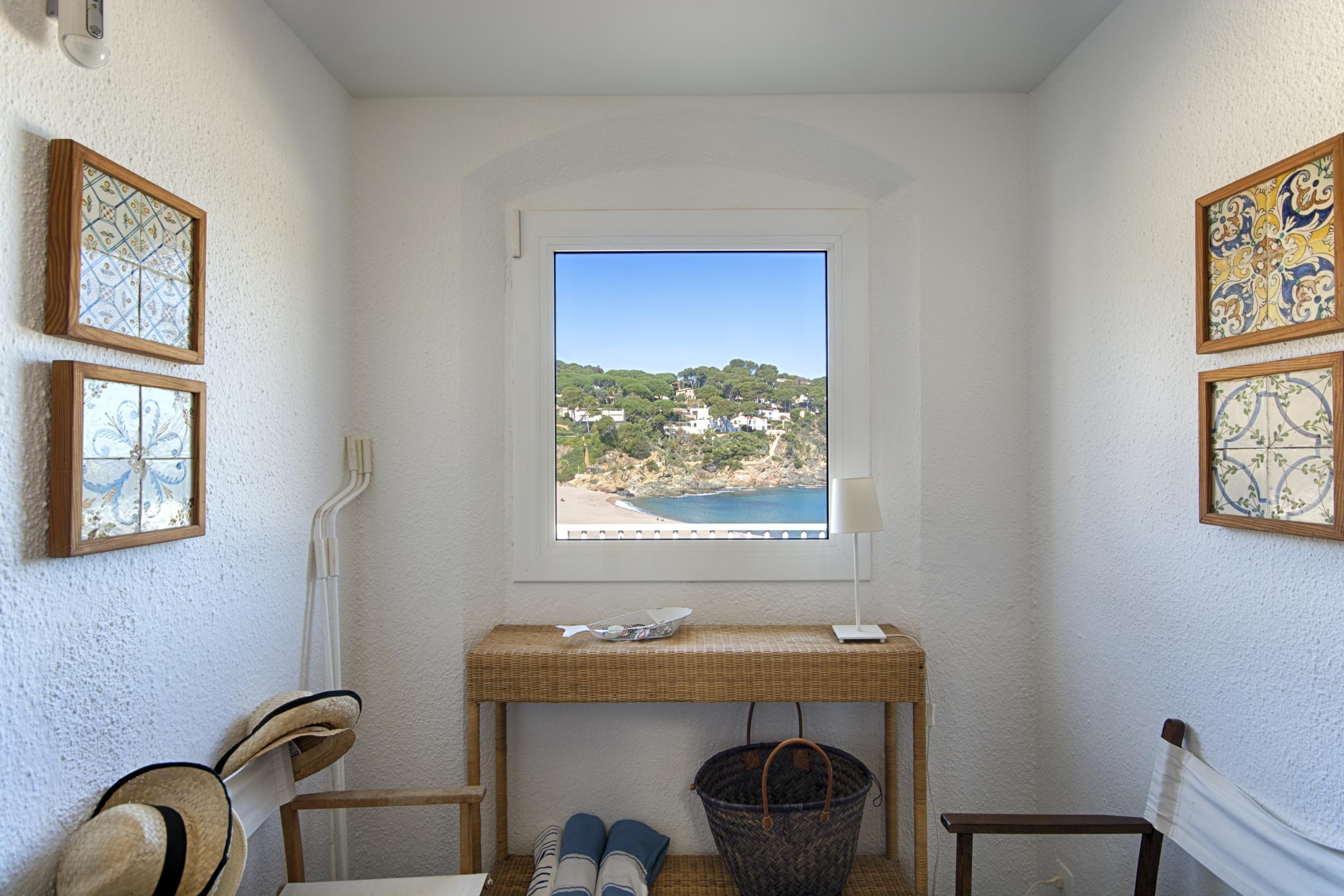 200 - Sa Riera Penthouse Een eerstelijns penthouse aan het strand van Sa Riera in Begur, Spanje voor 6 personen foto 25