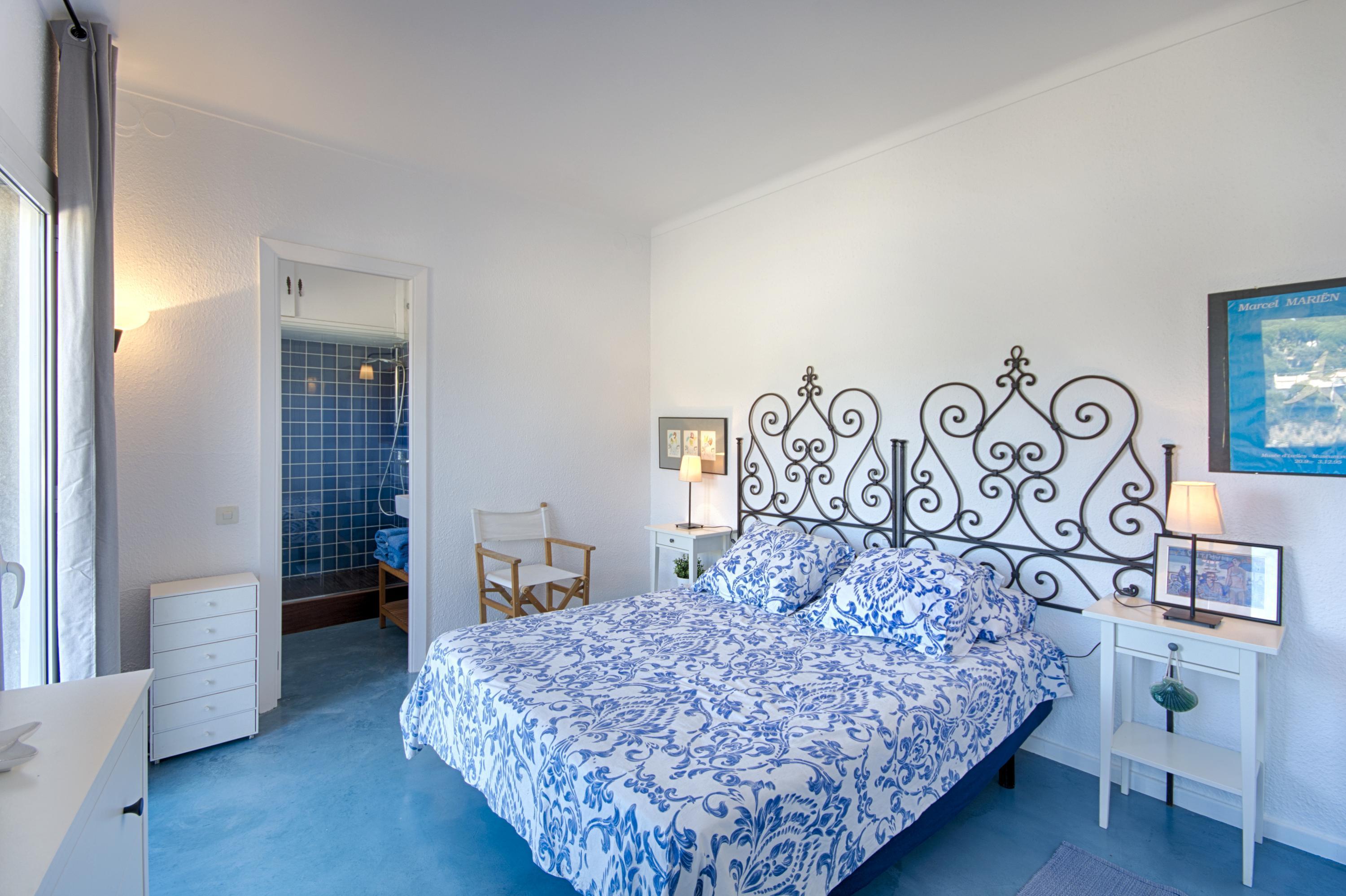 200 - Sa Riera Penthouse Een eerstelijns penthouse aan het strand van Sa Riera in Begur, Spanje voor 6 personen foto 26