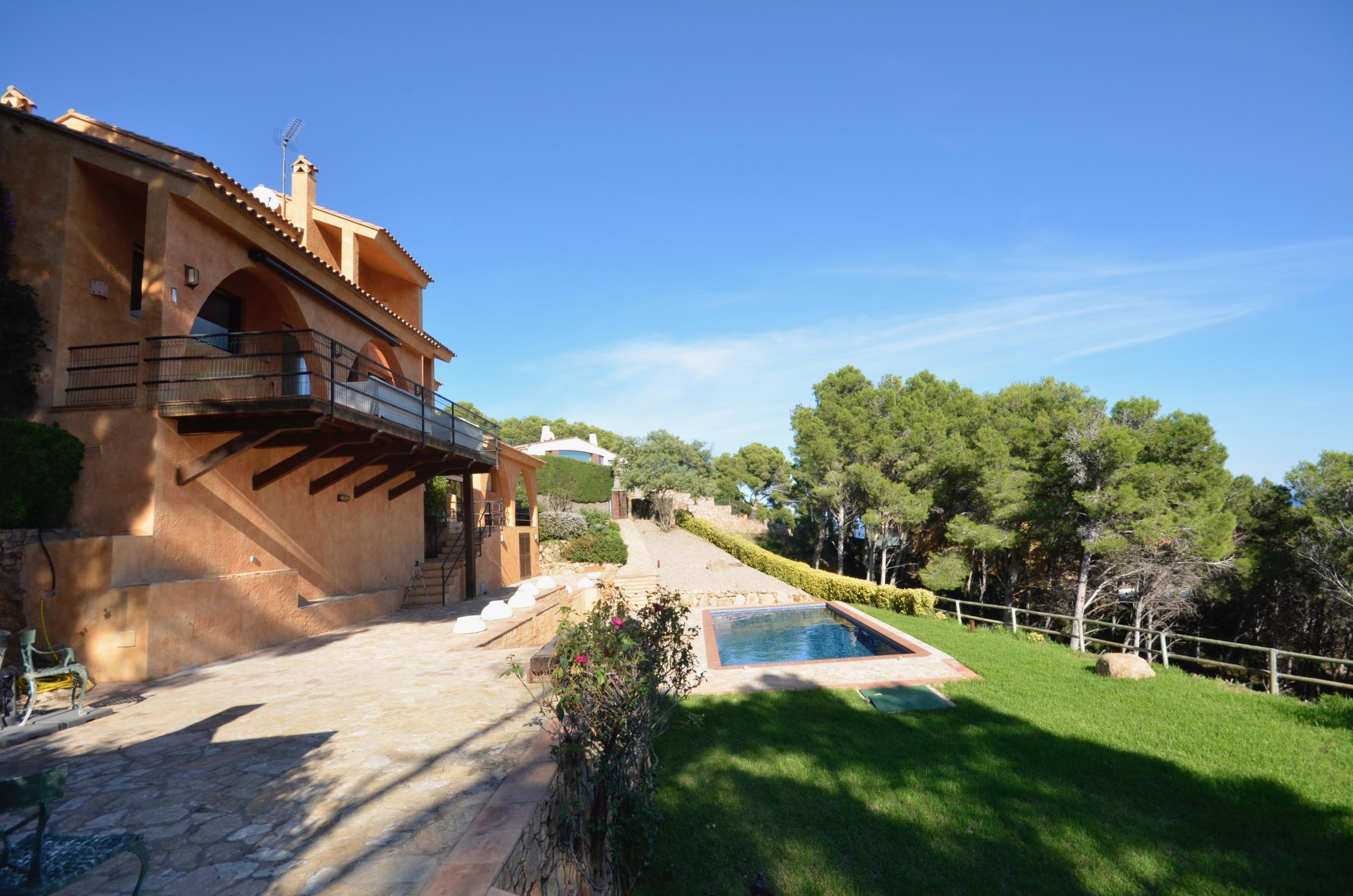 Casa Garbí - Luxe villa, met een privé zwembad in Begur, Spanje voor 10 personen foto 9