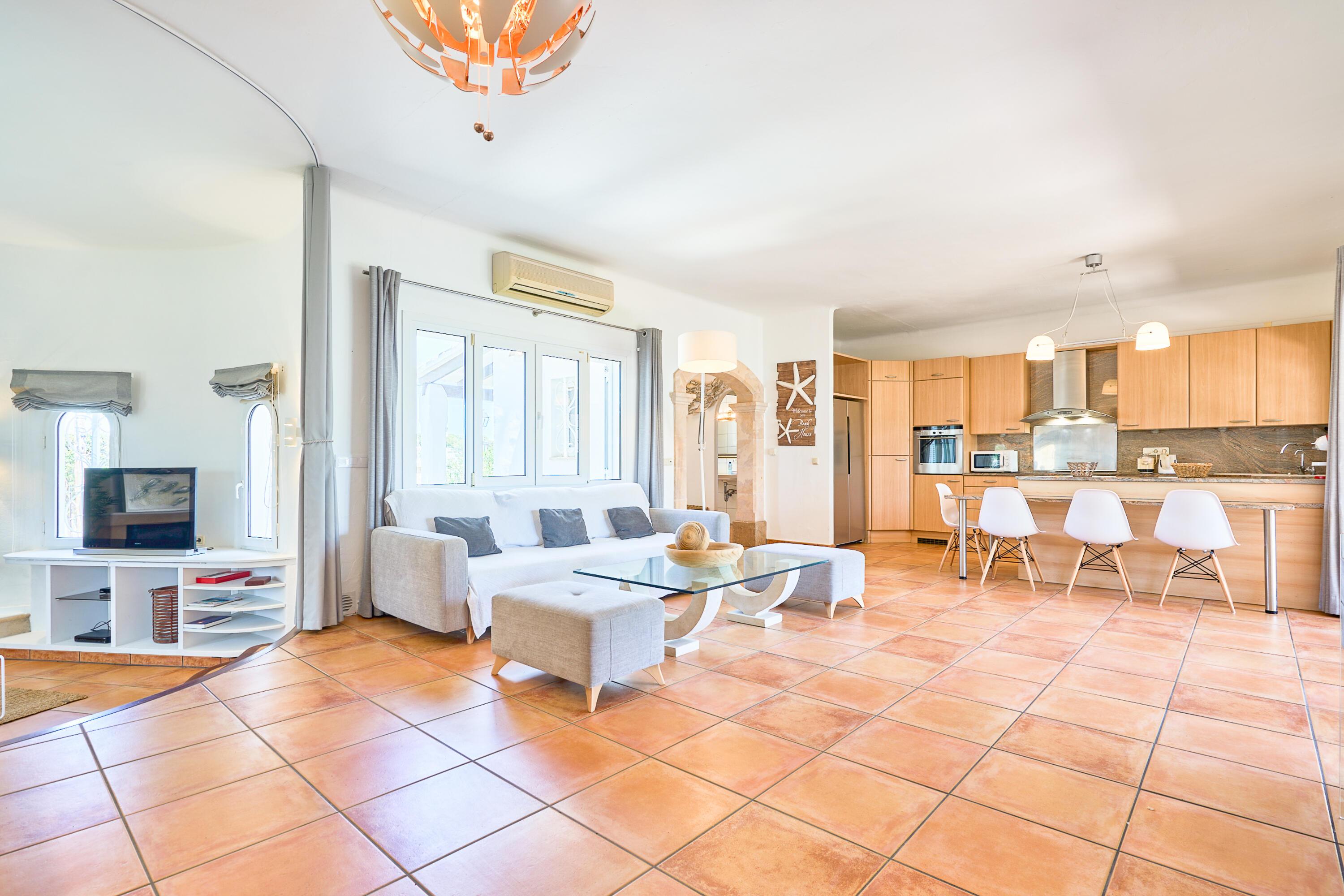 Villa Cala Llonga - Heerlijke villa met privé zwembad, op 500 meter in Cala D Or, Spanje voor 6 personen foto 18