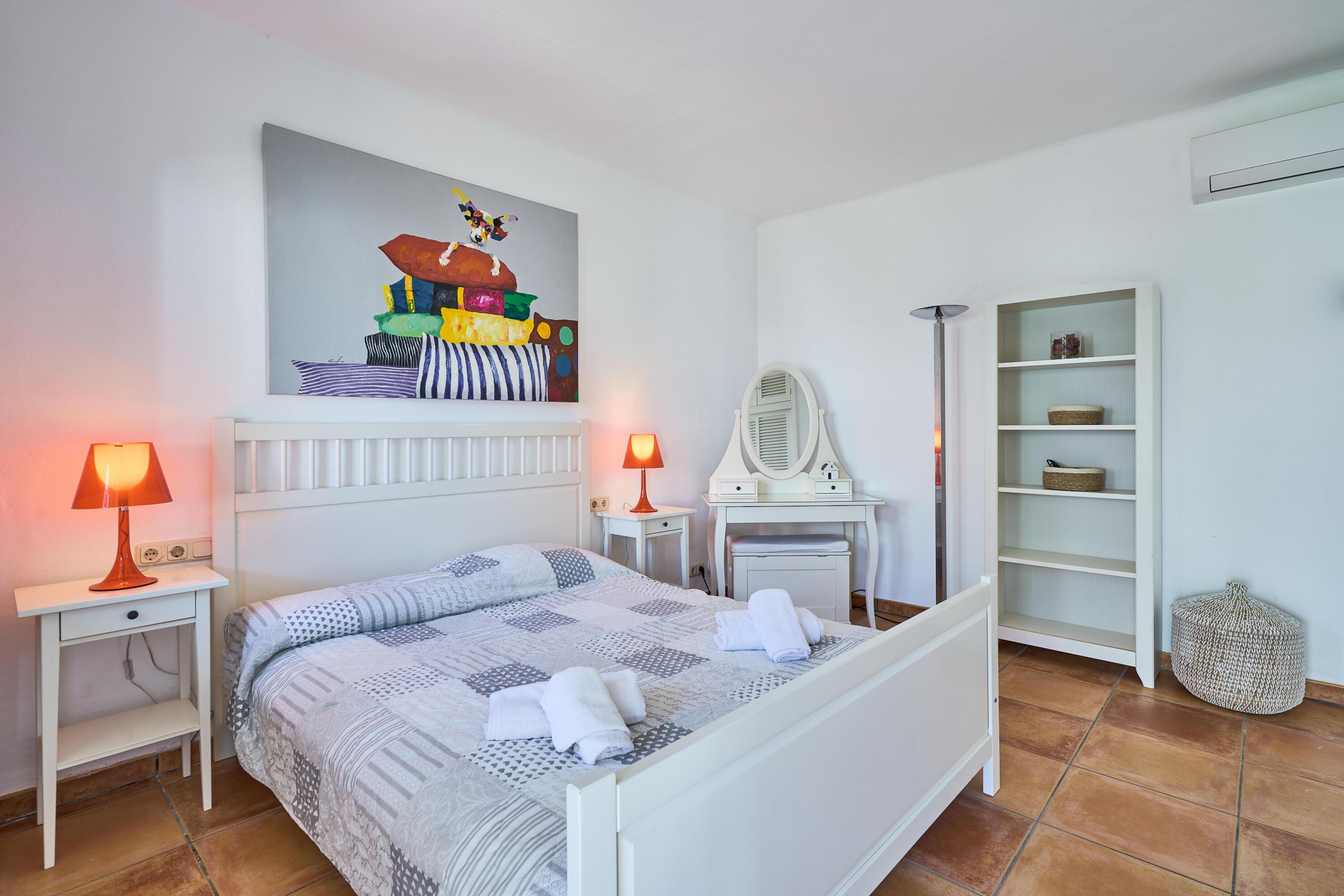 Villa Cala Llonga - Heerlijke villa met privé zwembad, op 500 meter in Cala D Or, Spanje voor 6 personen foto 26