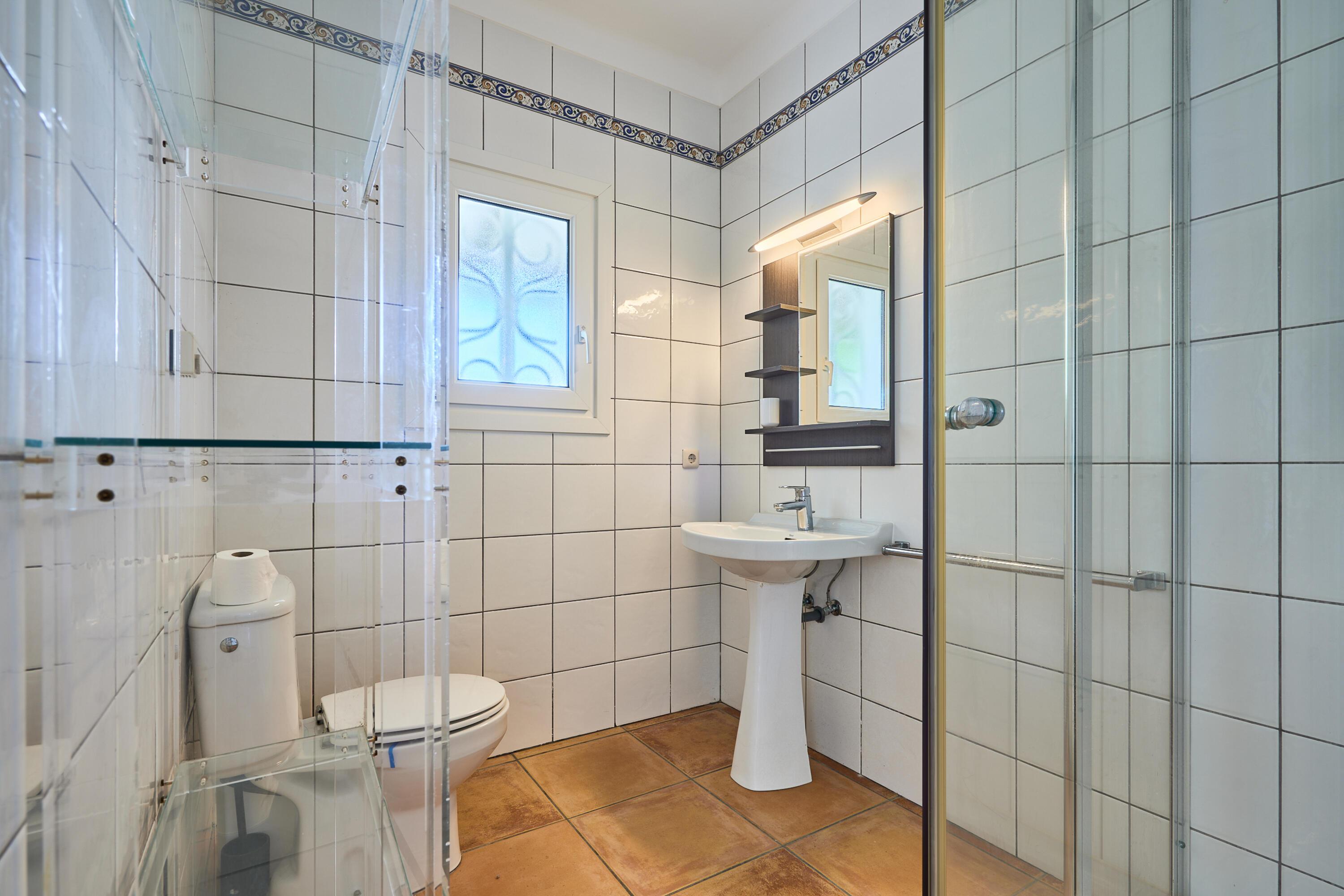 Villa Cala Llonga - Heerlijke villa met privé zwembad, op 500 meter in Cala D Or, Spanje voor 6 personen foto 31