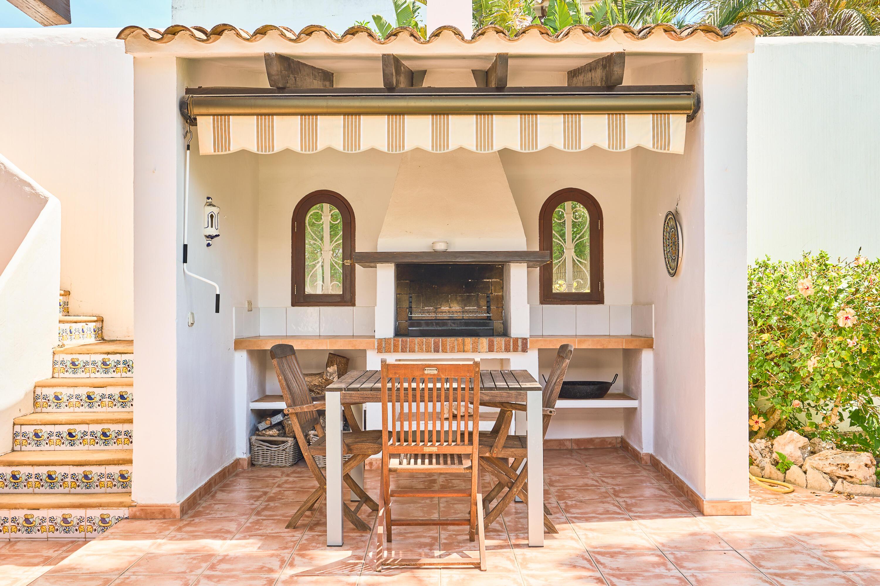 Villa Cala Llonga - Heerlijke villa met privé zwembad, op 500 meter in Cala D Or, Spanje voor 6 personen foto 12