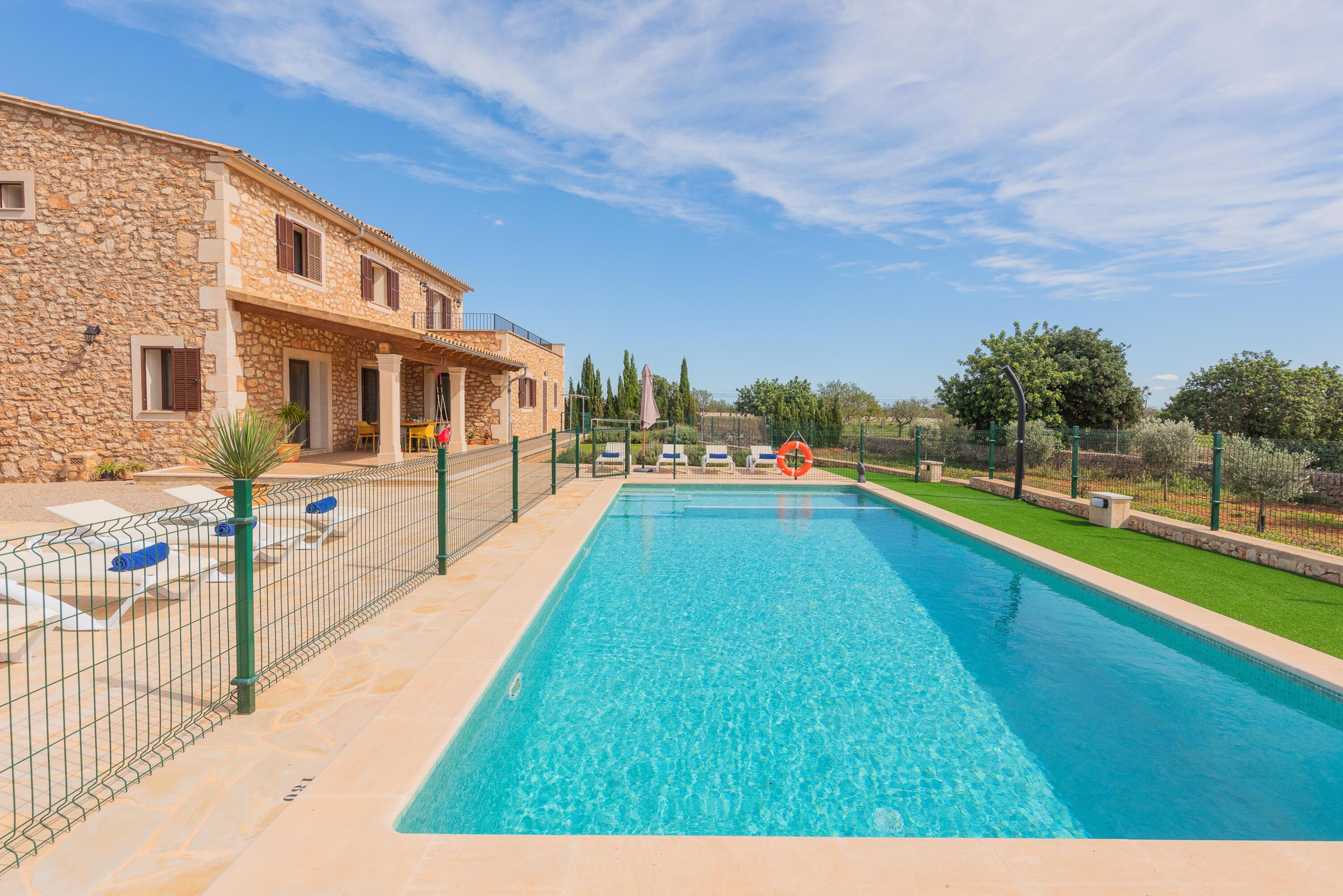 Kindvriendelijke villa op Mallorca en op korte afs in Calonge, Spanje voor 10 personen foto 38