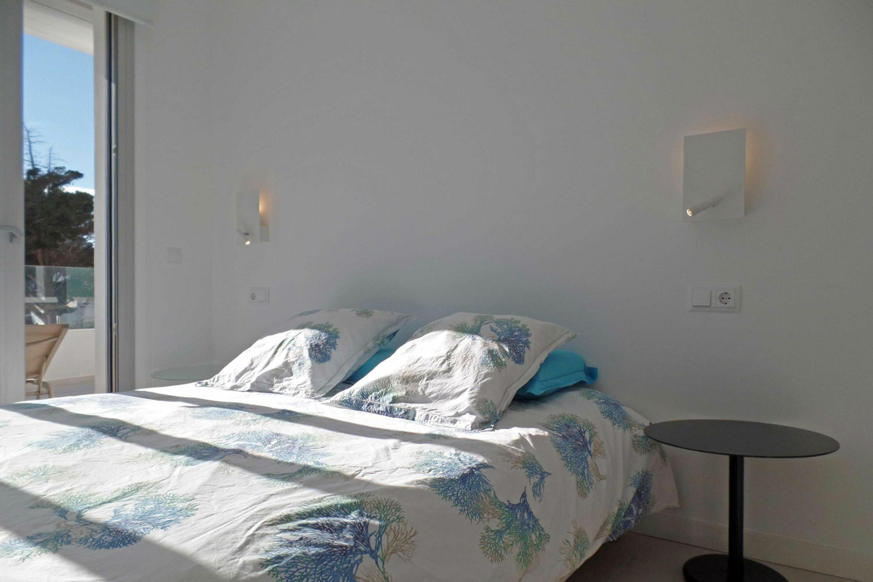 Luxe appartement direct aan het strand van Cala Montgó bij L'Escala in Spanje voor 6 personen foto 19