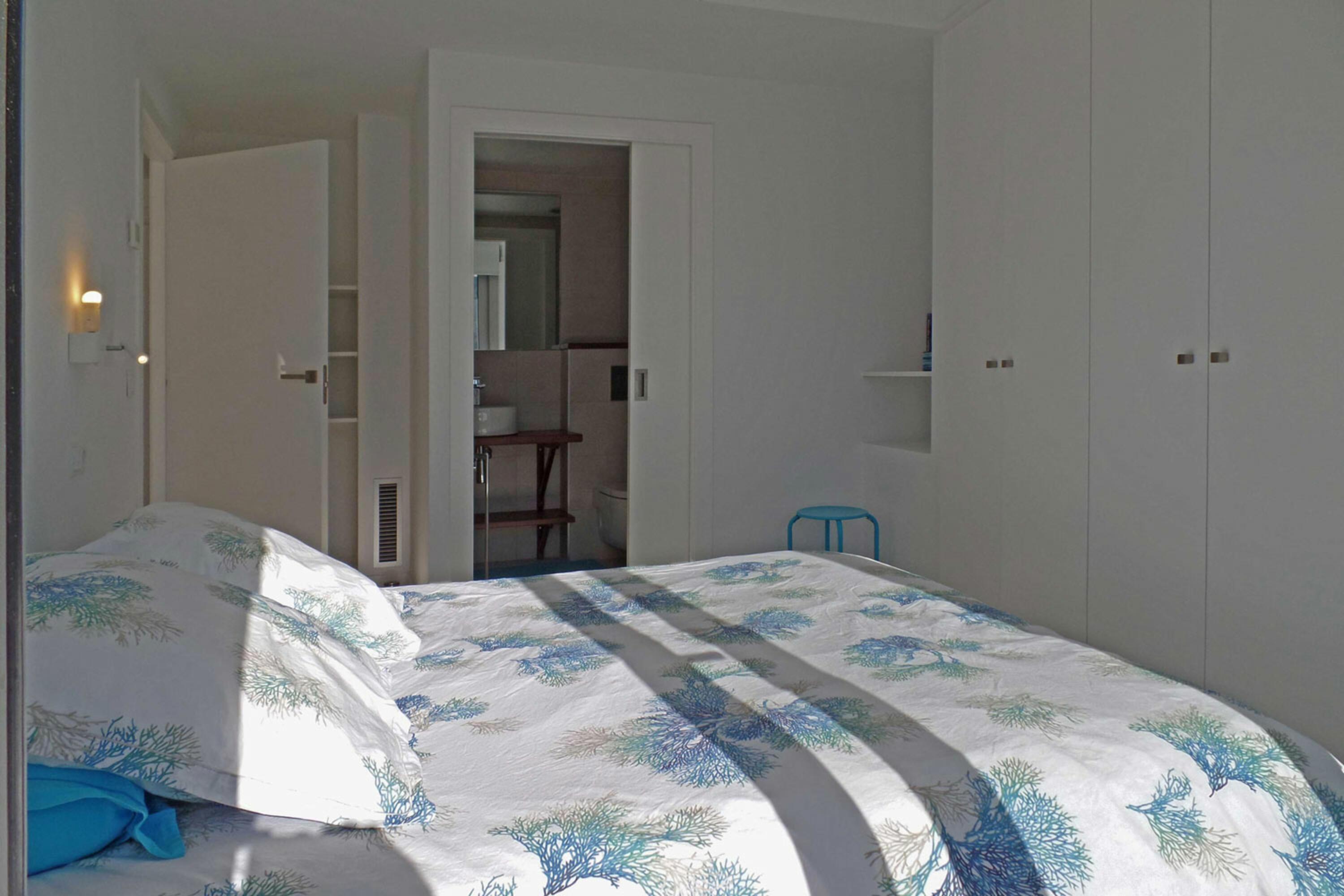 Luxe appartement direct aan het strand van Cala Montgó bij L'Escala in Spanje voor 6 personen foto 18